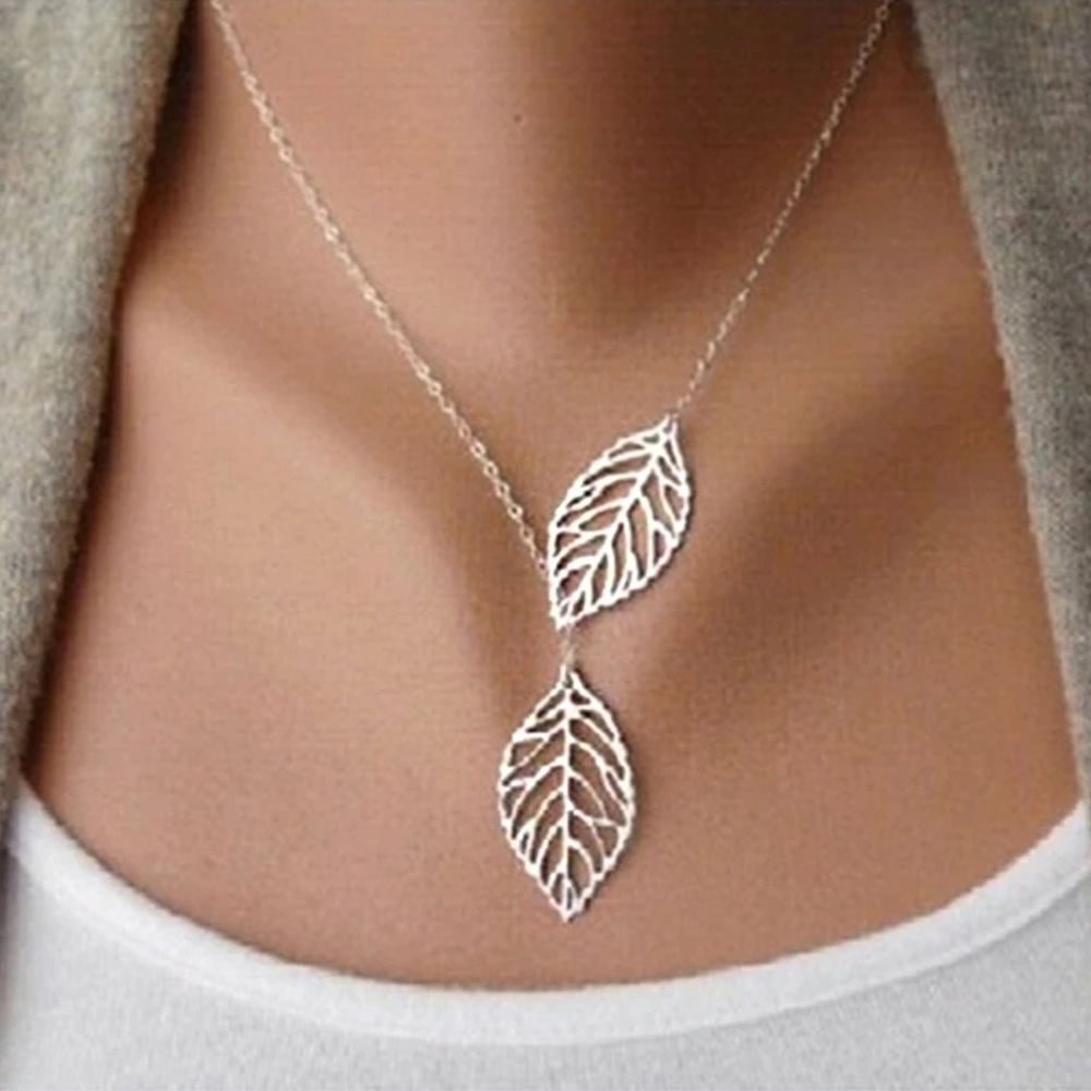 Double Leafs Pendants Choker Chain Necklace